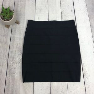 Bebe bandage skirt with gold zipper m